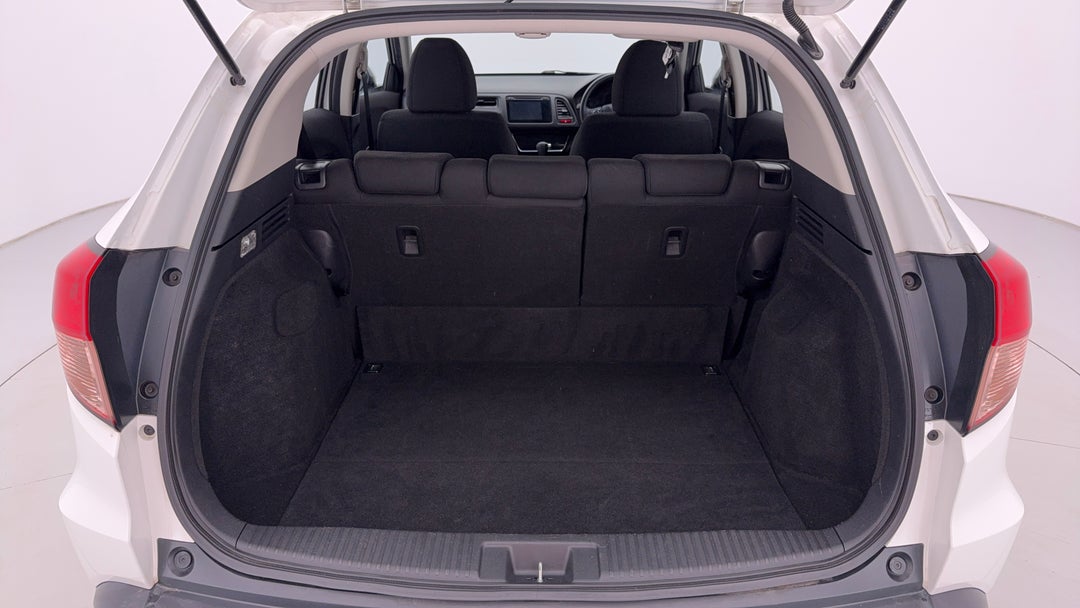 2016 Honda HR-V Vti, Automatic, 141718 km, Boot Inside View