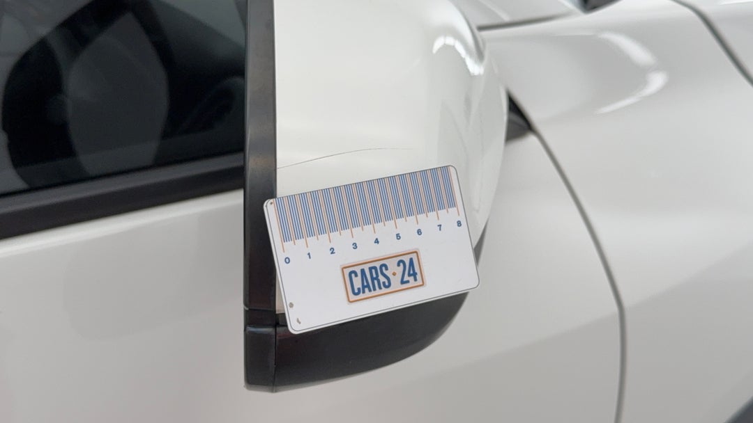 2016 Honda HR-V Vti, Automatic, 141718 km, Side Mirrors Housing RHS Scratch