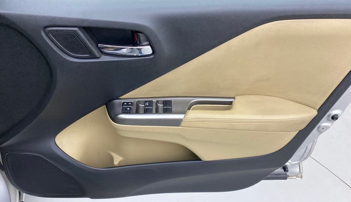 2016 Honda City VX CVT PETROL, Petrol, Automatic, 64,482 km, Driver Side Door Panels Control