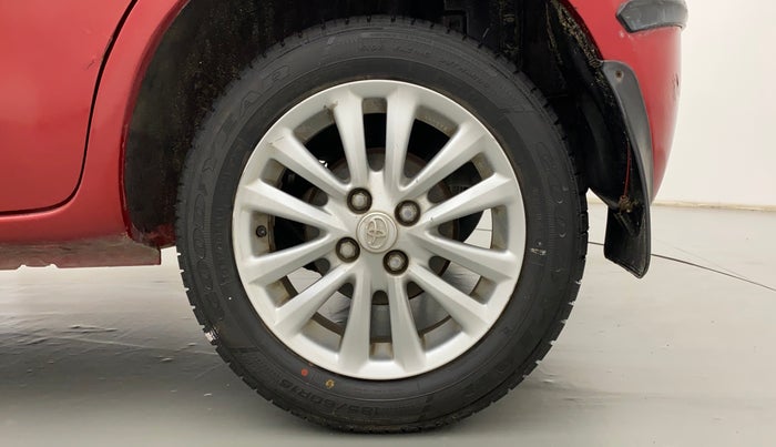 2011 Toyota Etios Liva V, Petrol, Manual, 27,013 km, Left Rear Wheel
