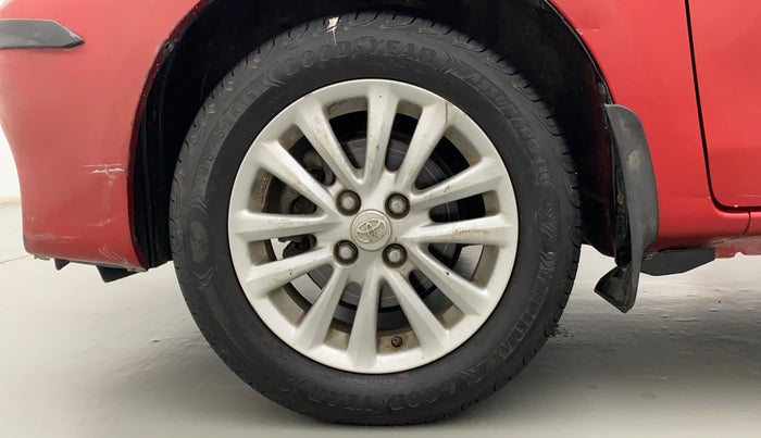 2011 Toyota Etios Liva V, Petrol, Manual, 27,013 km, Left Front Wheel