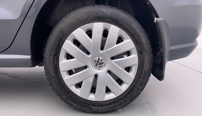 2018 Volkswagen Ameo COMFORTLINE 1.0, Petrol, Manual, 60,118 km, Left Rear Wheel