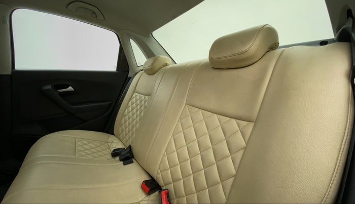 2018 Volkswagen Ameo COMFORTLINE 1.0, Petrol, Manual, 60,118 km, Right Side Rear Door Cabin