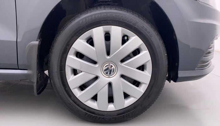 2018 Volkswagen Ameo COMFORTLINE 1.0, Petrol, Manual, 60,118 km, Right Front Wheel