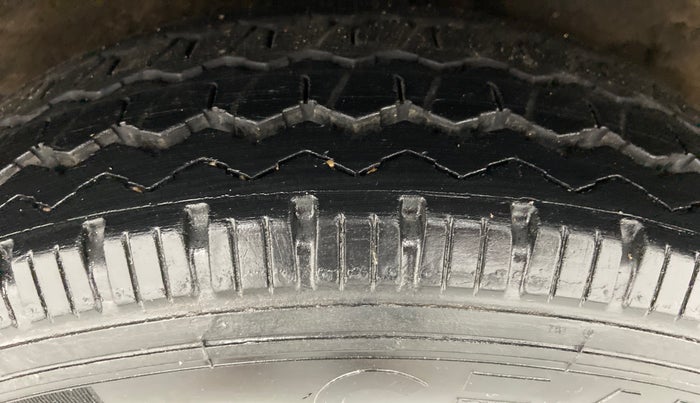 2019 Maruti OMNI E STD, Petrol, Manual, 3,768 km, Right Rear Tyre Tread