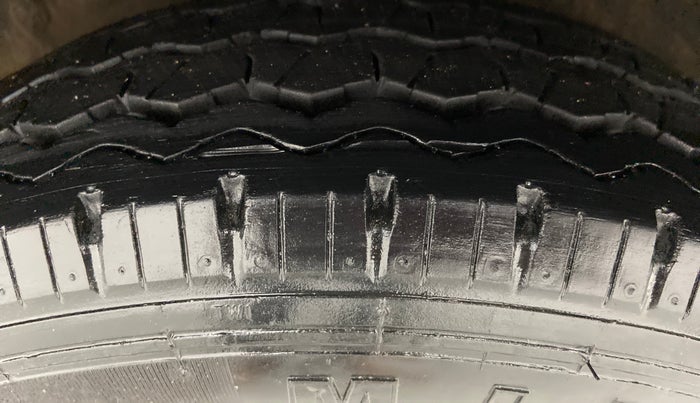 2019 Maruti OMNI E STD, Petrol, Manual, 3,768 km, Left Rear Tyre Tread