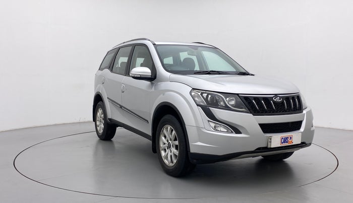 2016 Mahindra XUV500 W8 FWD AT, Diesel, Automatic, 69,471 km, Right Front Diagonal