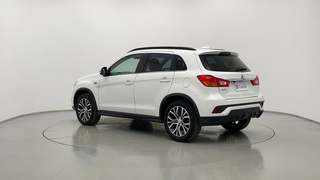 Left Back Diagonal (45- Degree) View