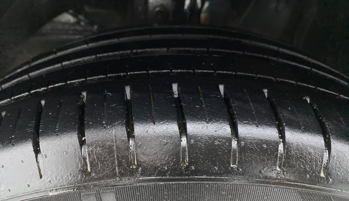 2019 Maruti Baleno ZETA CVT PETROL 1.2, Petrol, Automatic, 24,974 km, Left Front Tyre Tread