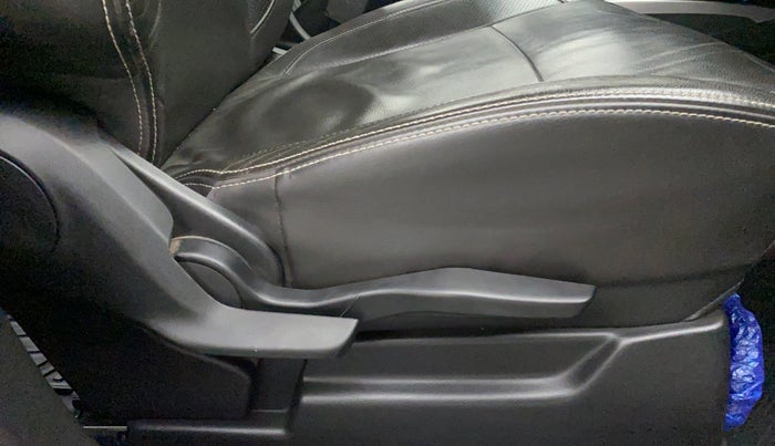 2019 Maruti XL6 ALPHA MT, Petrol, Manual, 70,382 km, Driver Side Adjustment Panel