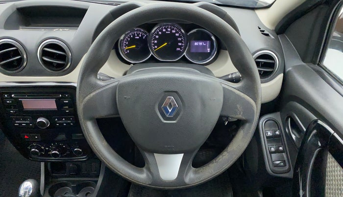 2015 Renault Duster 85 PS RXL, Diesel, Manual, 80,913 km, Steering Wheel Close Up