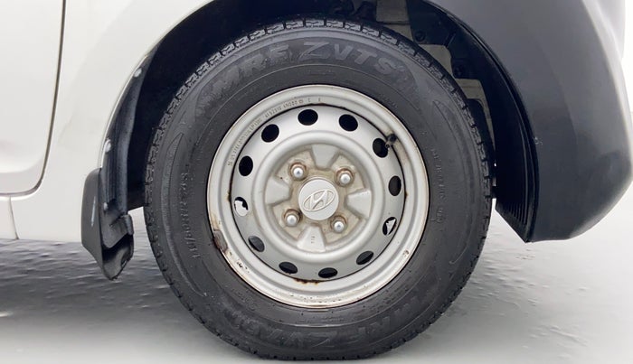 2016 Hyundai Eon D LITE PLUS(O), Petrol, Manual, 43,717 km, Right Front Wheel