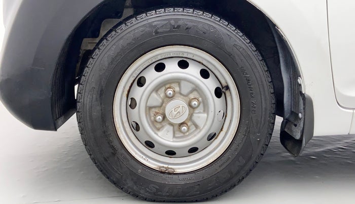 2016 Hyundai Eon D LITE PLUS(O), Petrol, Manual, 43,717 km, Left Front Wheel