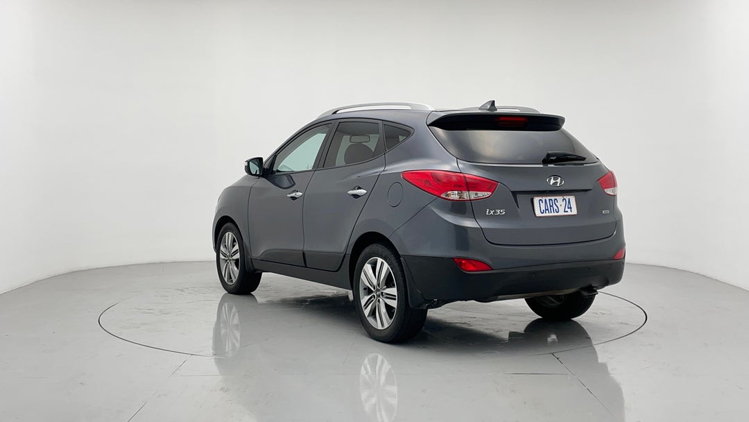 Left Back Diagonal (45- Degree) View