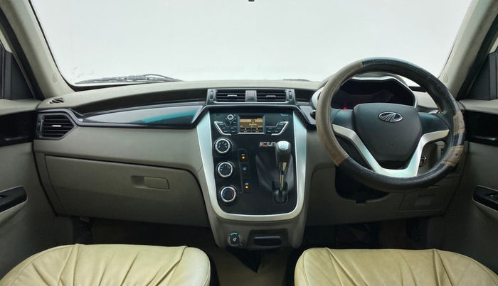 2016 Mahindra Kuv100 K6 5 STR, Petrol, Manual, 99,386 km, Dashboard