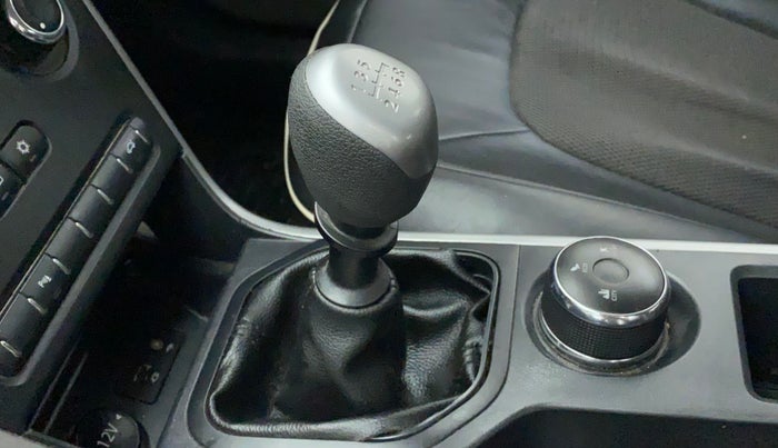 2018 Tata NEXON XM PETROL, Petrol, Manual, 1,01,823 km, Gear lever - Boot cover slightly torn