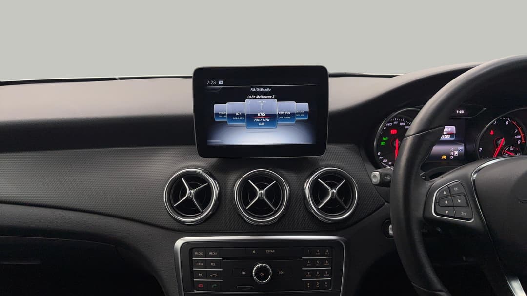 2019 Mercedes-benz GLA 180, Automatic, 41083 km, Infotainment System