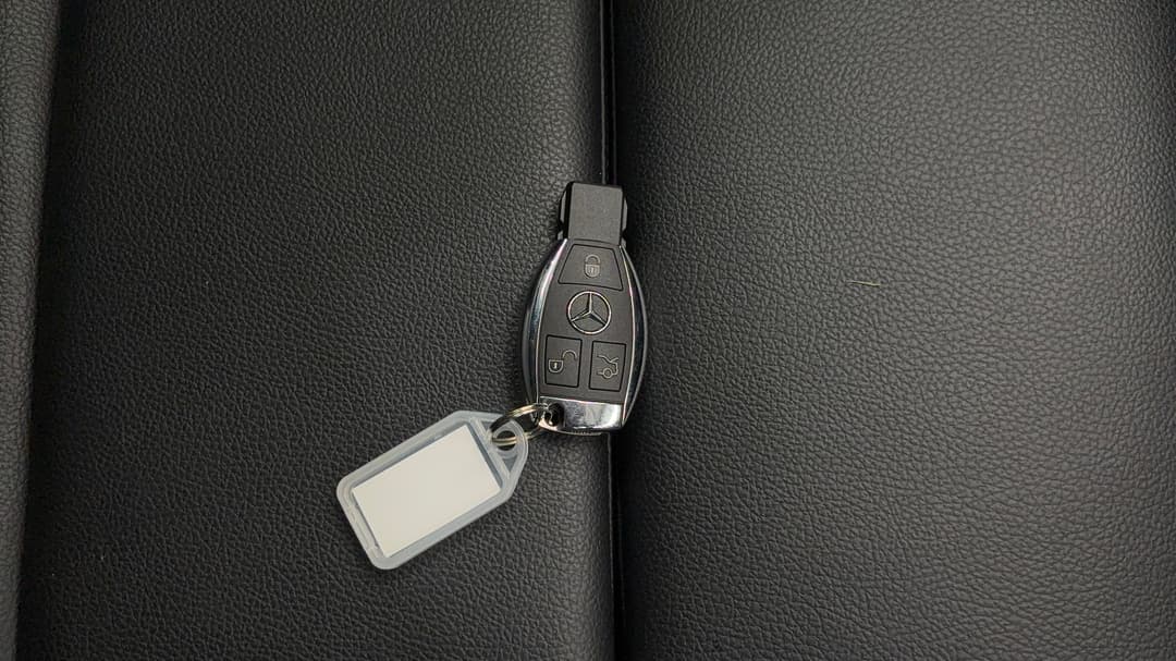 2019 Mercedes-benz GLA 180, Automatic, 41083 km, Key Close-up