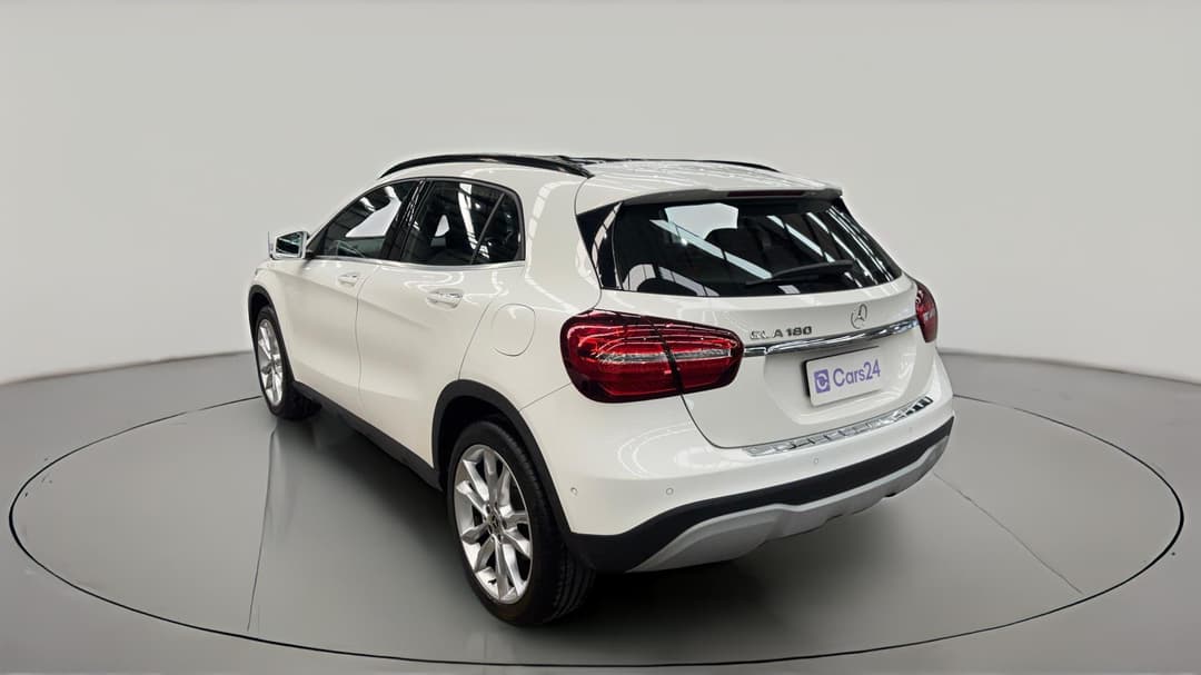 2019 Mercedes-benz GLA 180, Automatic, 41083 km, Left Back Diagonal (45- Degree) View