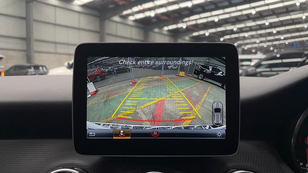 2019 Mercedes-benz GLA 180, Automatic, 41083 km, Parking Camera
