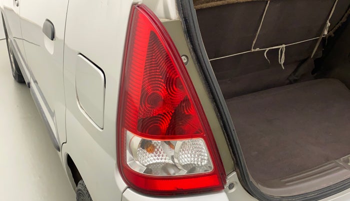 2011 Maruti Zen Estilo LXI, Petrol, Manual, 45,497 km, Left tail light - Minor scratches