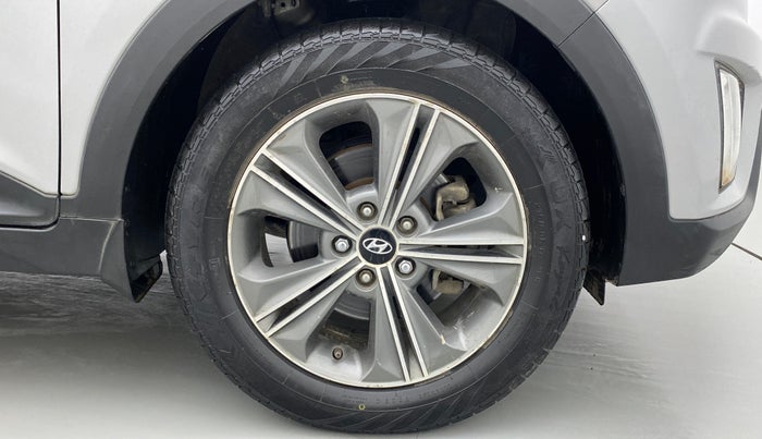 2016 Hyundai Creta SX PLUS AT 1.6 DIESEL, Diesel, Automatic, 1,02,096 km, Right Front Wheel
