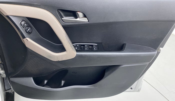2016 Hyundai Creta SX PLUS AT 1.6 DIESEL, Diesel, Automatic, 1,01,807 km, Driver Side Door Panels Control