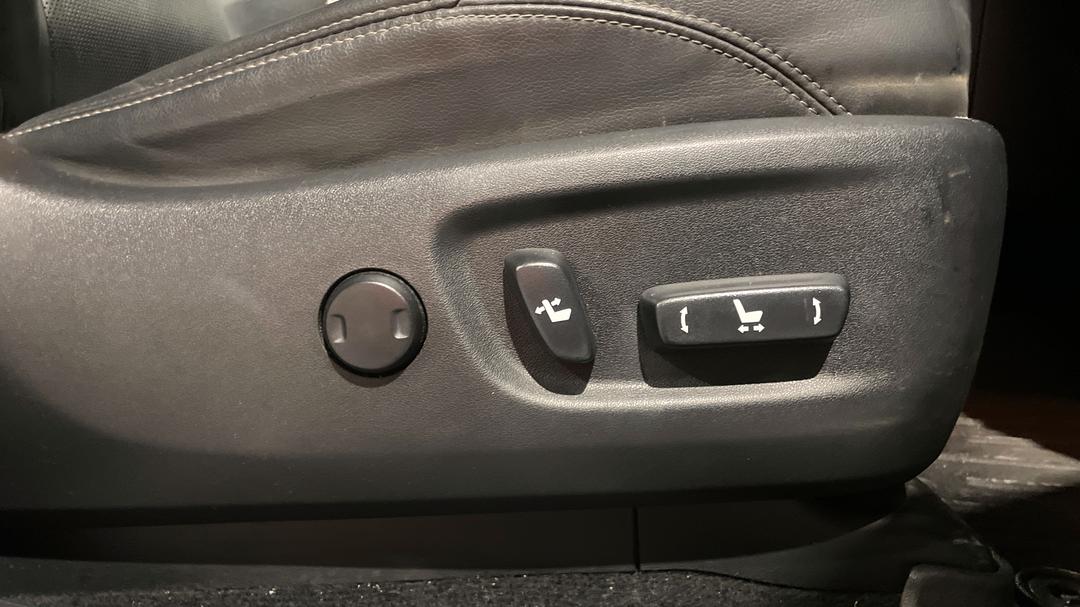 2021 Toyota Landcruiser Prado Gxl, Automatic, 108632 km, Drivers Side Adjustment Panel