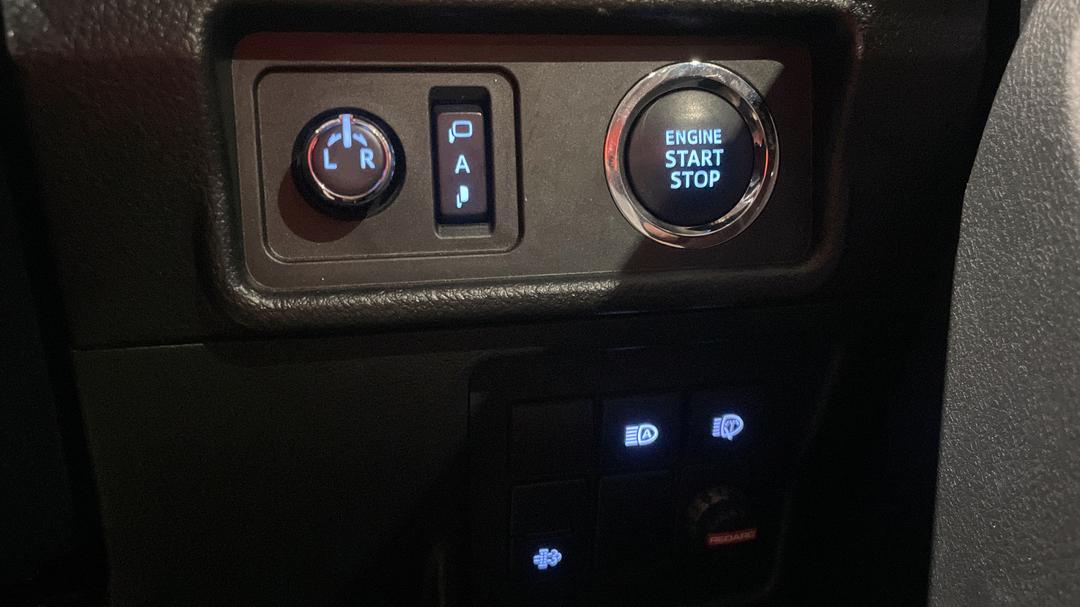 2021 Toyota Landcruiser Prado Gxl, Automatic, 108632 km, Utility Switches/Buttons