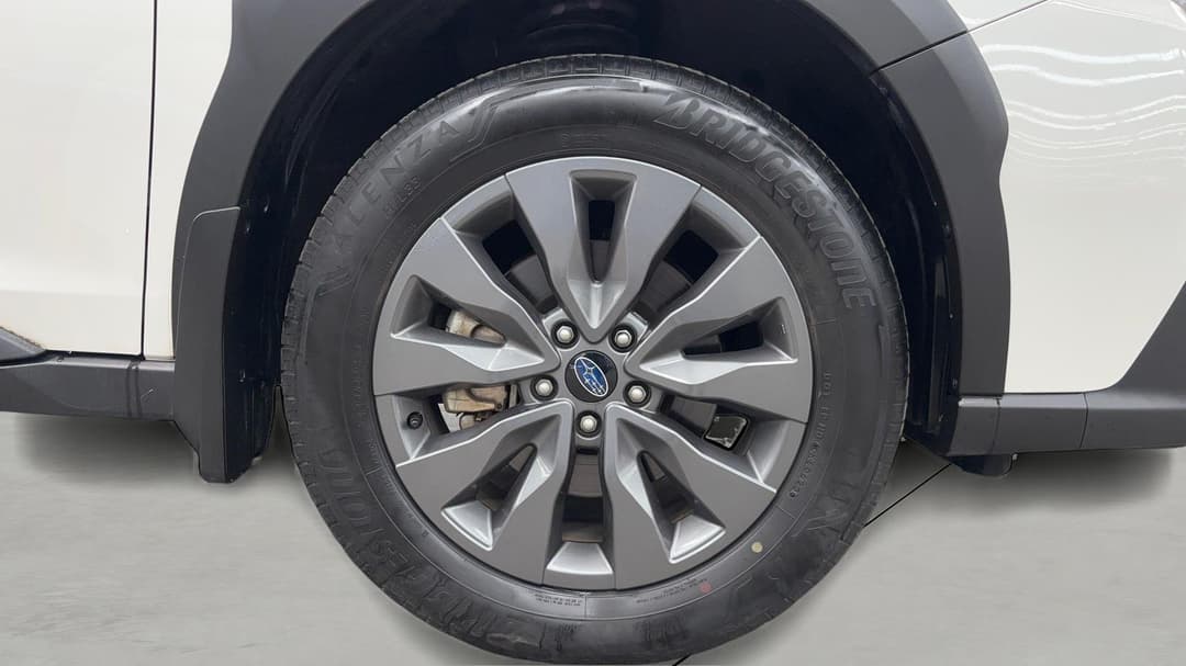 2023 Subaru Outback AWD, Automatic, 38547 km, Right Front Wheel