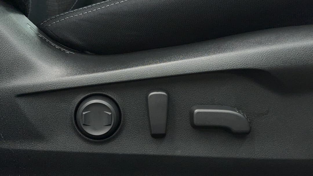 2023 Subaru Outback AWD, Automatic, 38547 km, Drivers Side Adjustment Panel