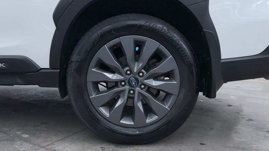 2023 Subaru Outback AWD, Automatic, 38547 km, Left Rear Wheel
