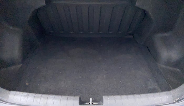 2014 Hyundai Xcent S 1.2, Petrol, Manual, 35,256 km, Boot Inside View