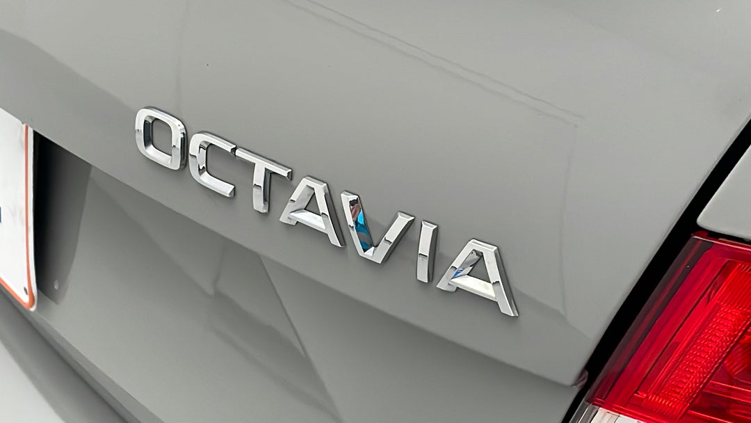 Badge (Boot Right Side)