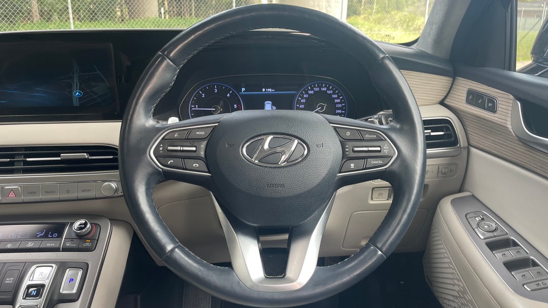 2021 Hyundai Palisade Highlander (7 Seat), Automatic, 76131 km, Steering Wheel Close-up