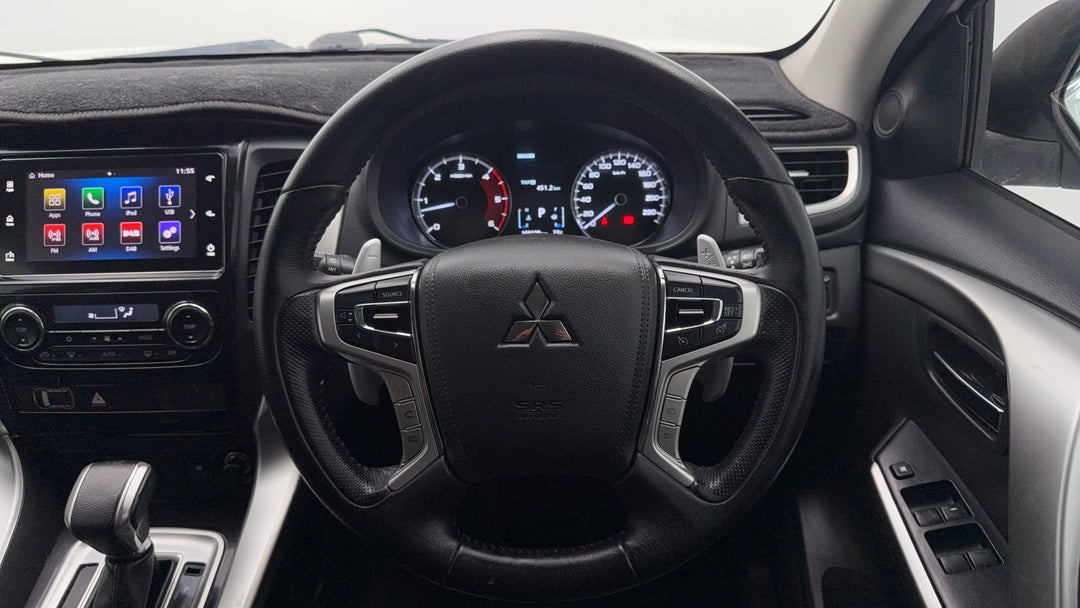2016 Mitsubishi Pajero Sport Gls (4x4), Automatic, 169278 km, Steering Wheel Close-up