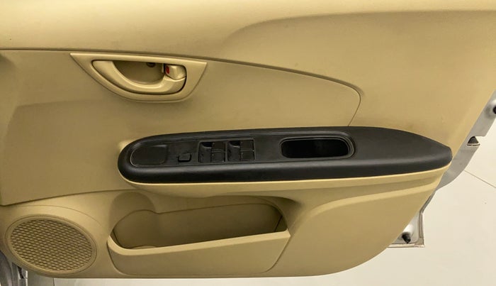 2016 Honda Amaze 1.2L I-VTEC E, Petrol, Manual, 37,143 km, Driver Side Door Panels Control