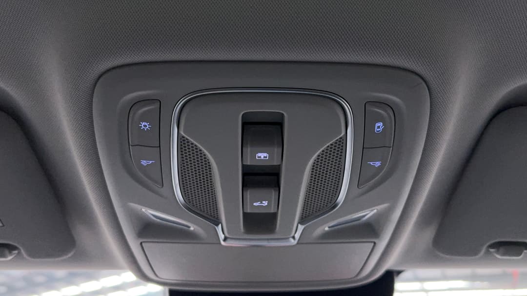 2023 MG HS Essence X, Automatic, 26389 km, On-Roof Controls/Sunglass holder