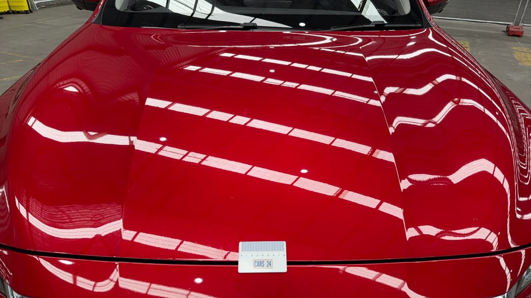 2023 MG HS Essence X, Automatic, 26389 km, Bonnet Chip