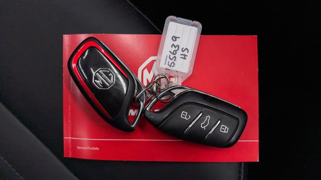 2023 MG HS Essence X, Automatic, 26389 km, Key Close-up