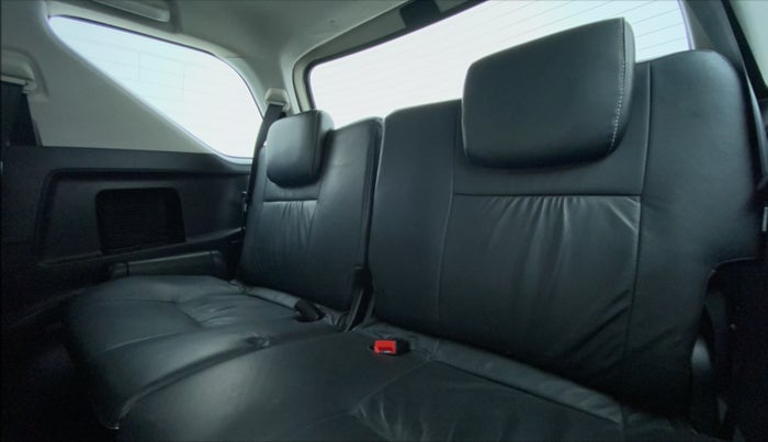 2016 Toyota Fortuner 3.0 MT 4X4, Diesel, Manual, 47,185 km, Third Seat Row ( optional )