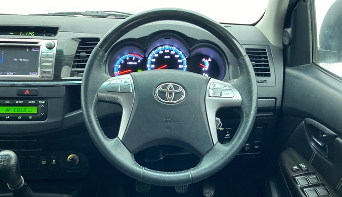 2016 Toyota Fortuner 3.0 MT 4X4, Diesel, Manual, 47,185 km, Steering Wheel Close Up