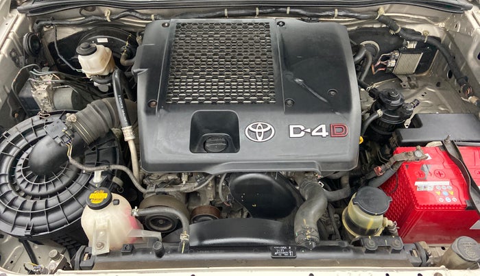 2016 Toyota Fortuner 3.0 MT 4X4, Diesel, Manual, 47,185 km, Open Bonet