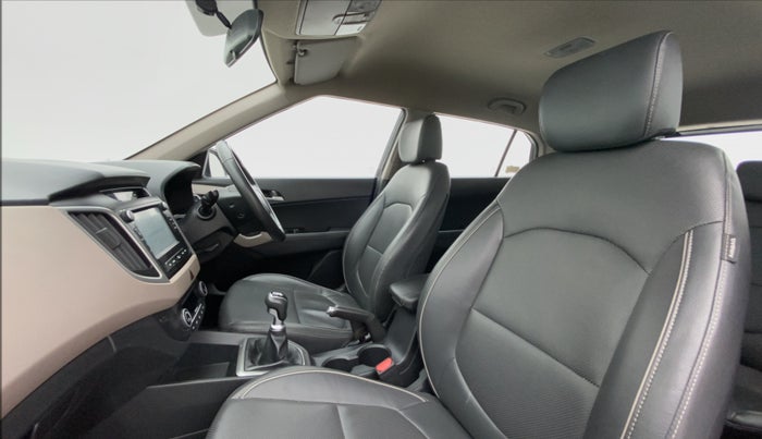 2017 Hyundai Creta SX (O) 1.6 DIESEL, Diesel, Manual, 1,22,535 km, Right Side Front Door Cabin