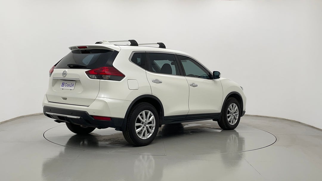 Right Back Diagonal (45- Degree) View