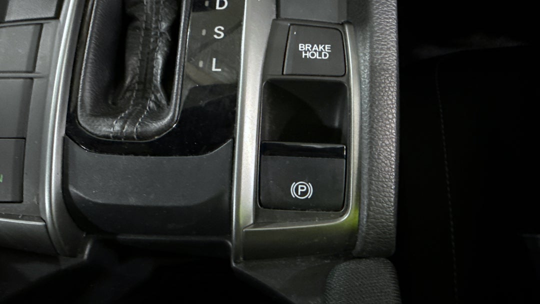 2019 Honda Civic Vti, Automatic, 84739 km, Handbrake