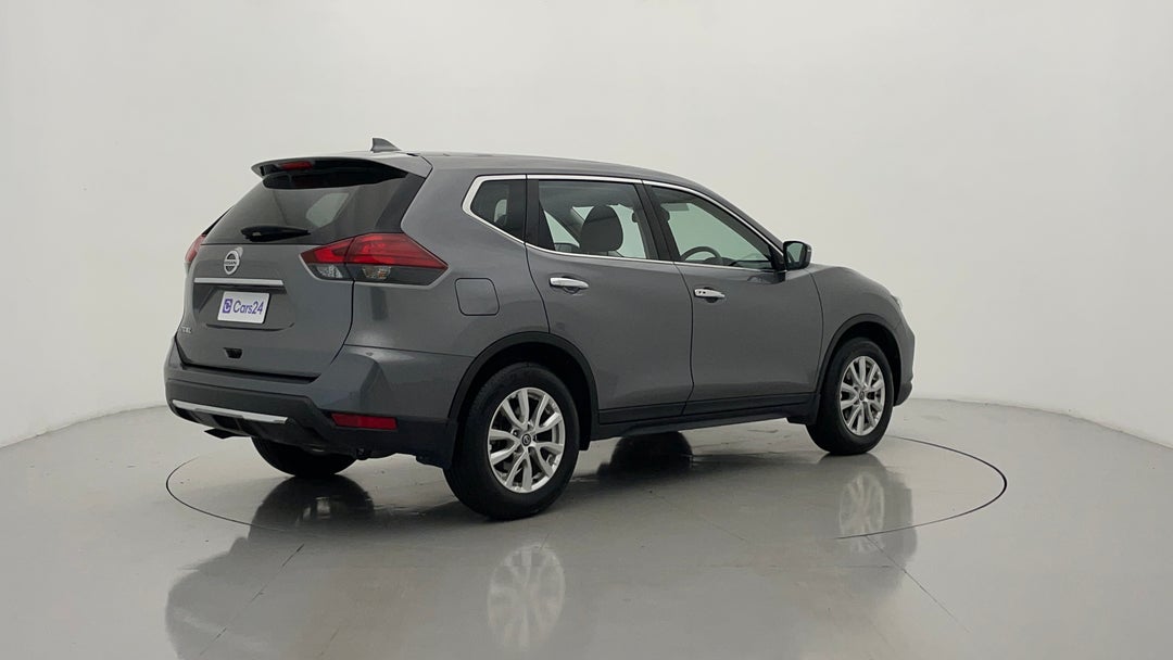 Right Back Diagonal (45- Degree) View