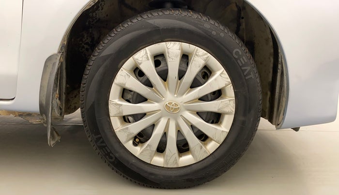 2012 Toyota Etios Liva GD, Diesel, Manual, 79,414 km, Right Front Wheel