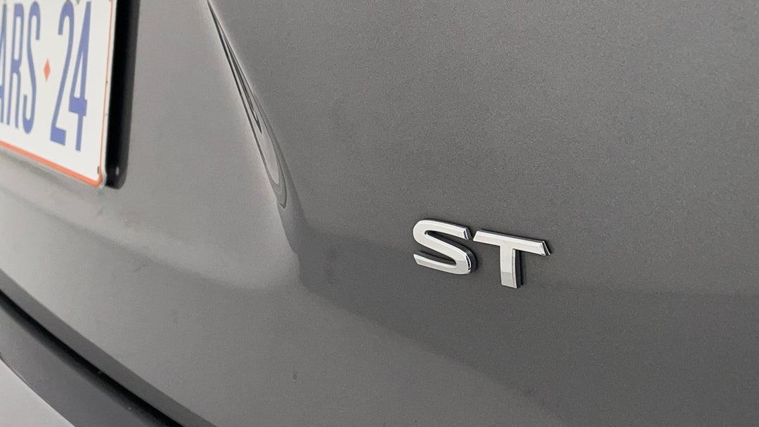 Badge (Boot Right Side)