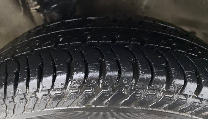 2018 Maruti Alto K10 VXI, Petrol, Manual, 16,711 km, Right Front Tyre Tread